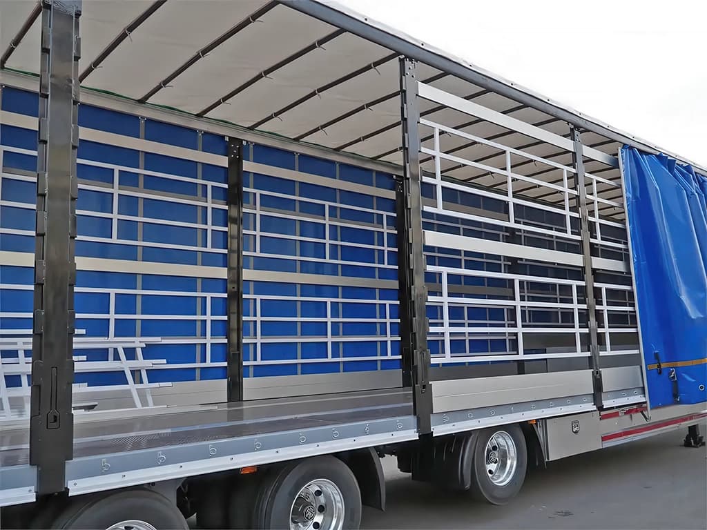 Kales 55 Ft Curtainside semi-trailer 16M dryvan transport trailer sell at low prices