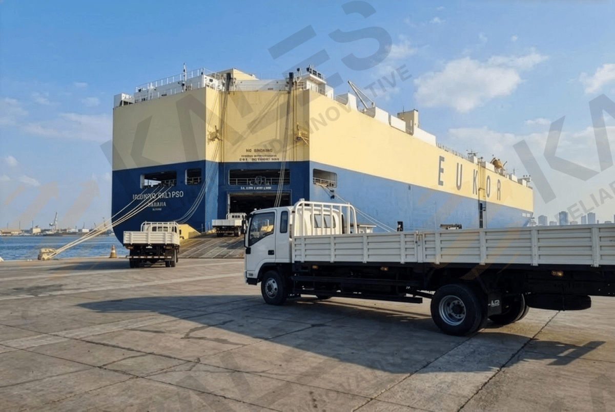 Kales commercial truck and trailer Ro-Ro vessel shipment