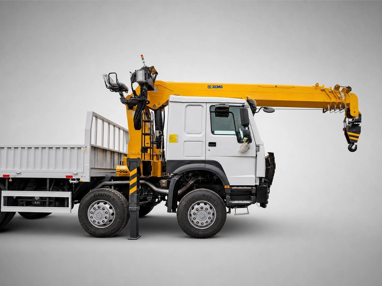 XCMG GSQS350-5 360 kN·m straight boom truck mounted crane side profile