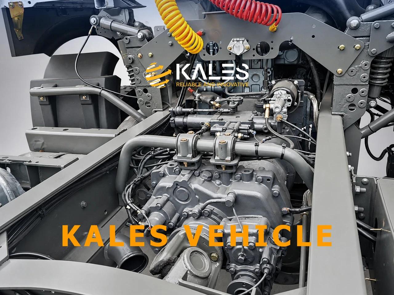 HW19712 10-speed manual transmission and PTO interface after Kales export reconditioning.