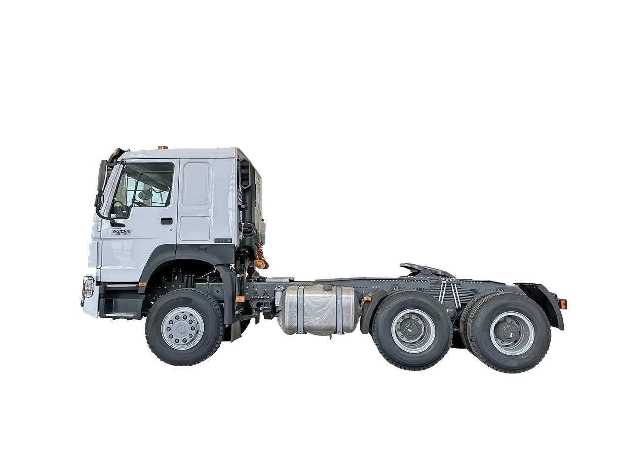 Front 45-degree view of Kales Vehicle refurbished Sinotruk HOWO 371 tractor truck.
