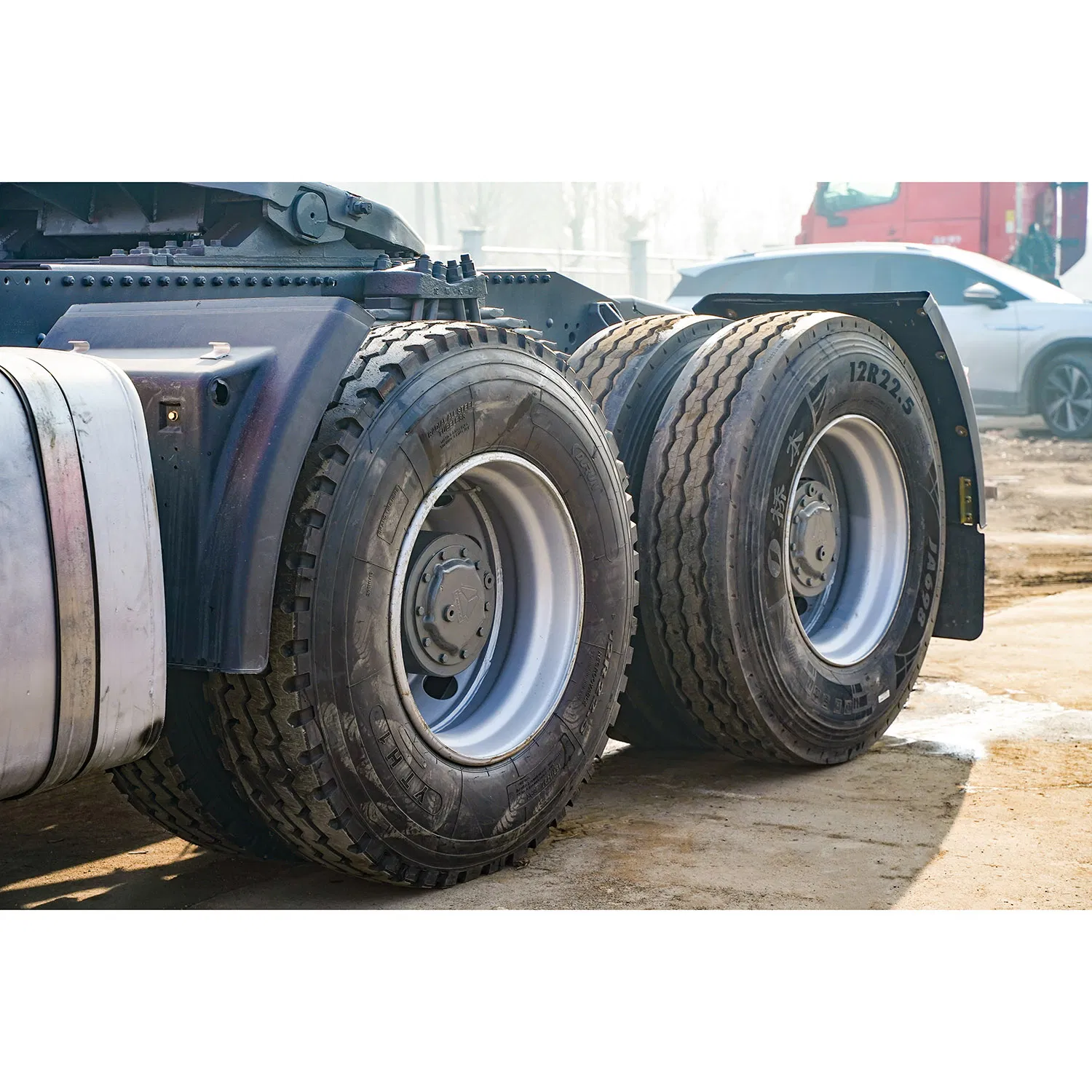 Sinotruk Howo 6×4 Used dumper trucks 371hp-420hp mining earthmoving trucks