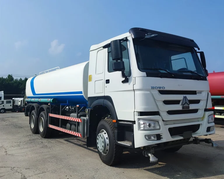Sinotruk HOWO 20ton Sprinkler Water Spraying Truck 371HP Water Tank Truck for sale
