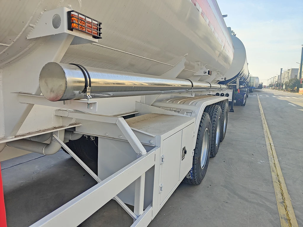 54 CBM Fuel Tanker/54000L Oil Tanker Gasoline-Tank Semi-Trailers-For-Sale