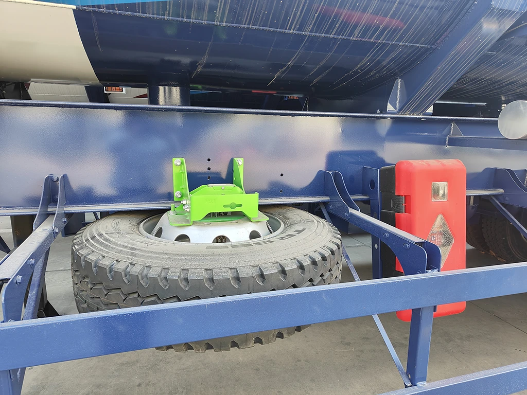 54 CBM Fuel Tanker/54000L Oil Tanker Gasoline-Tank Semi-Trailers-For-Sale