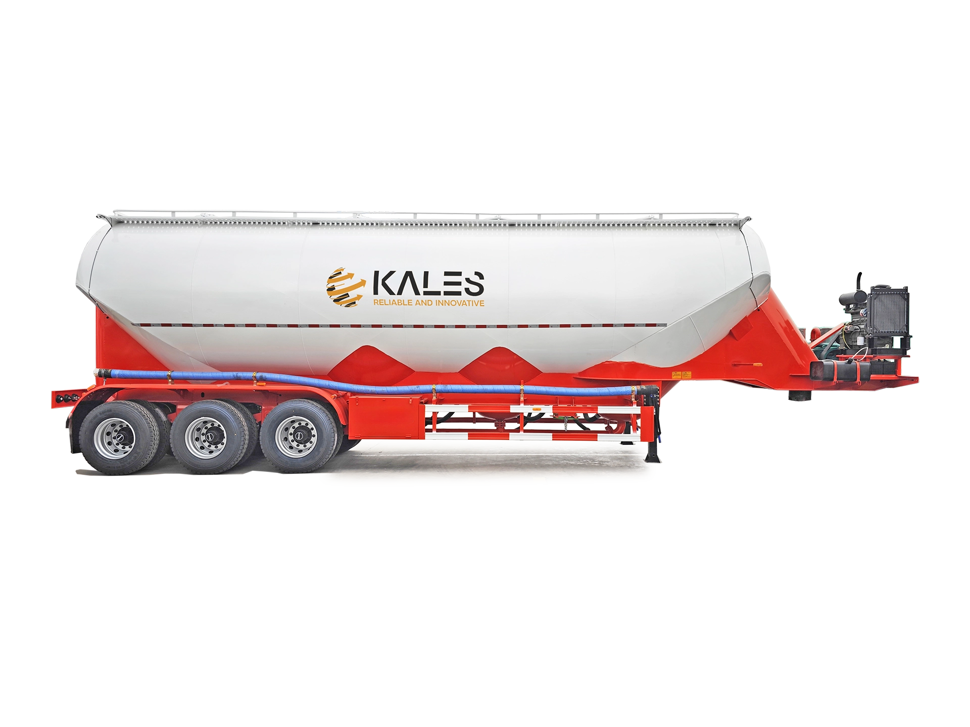 Remorque silo 4 compartiments de 58 m³ pour transport de poudres en vrac