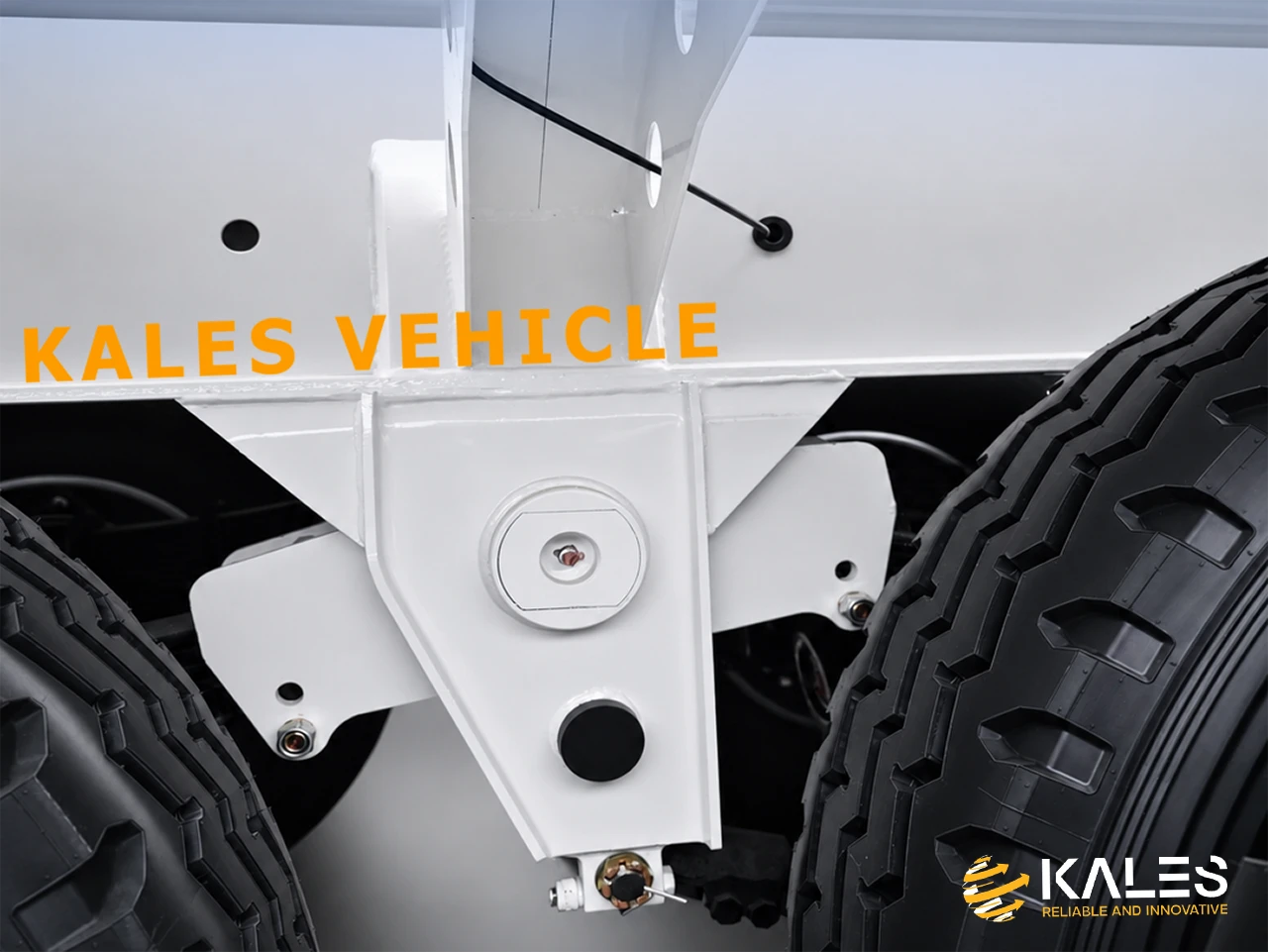 Cement bulker trailer reinforced mechanical leaf spring suspension
