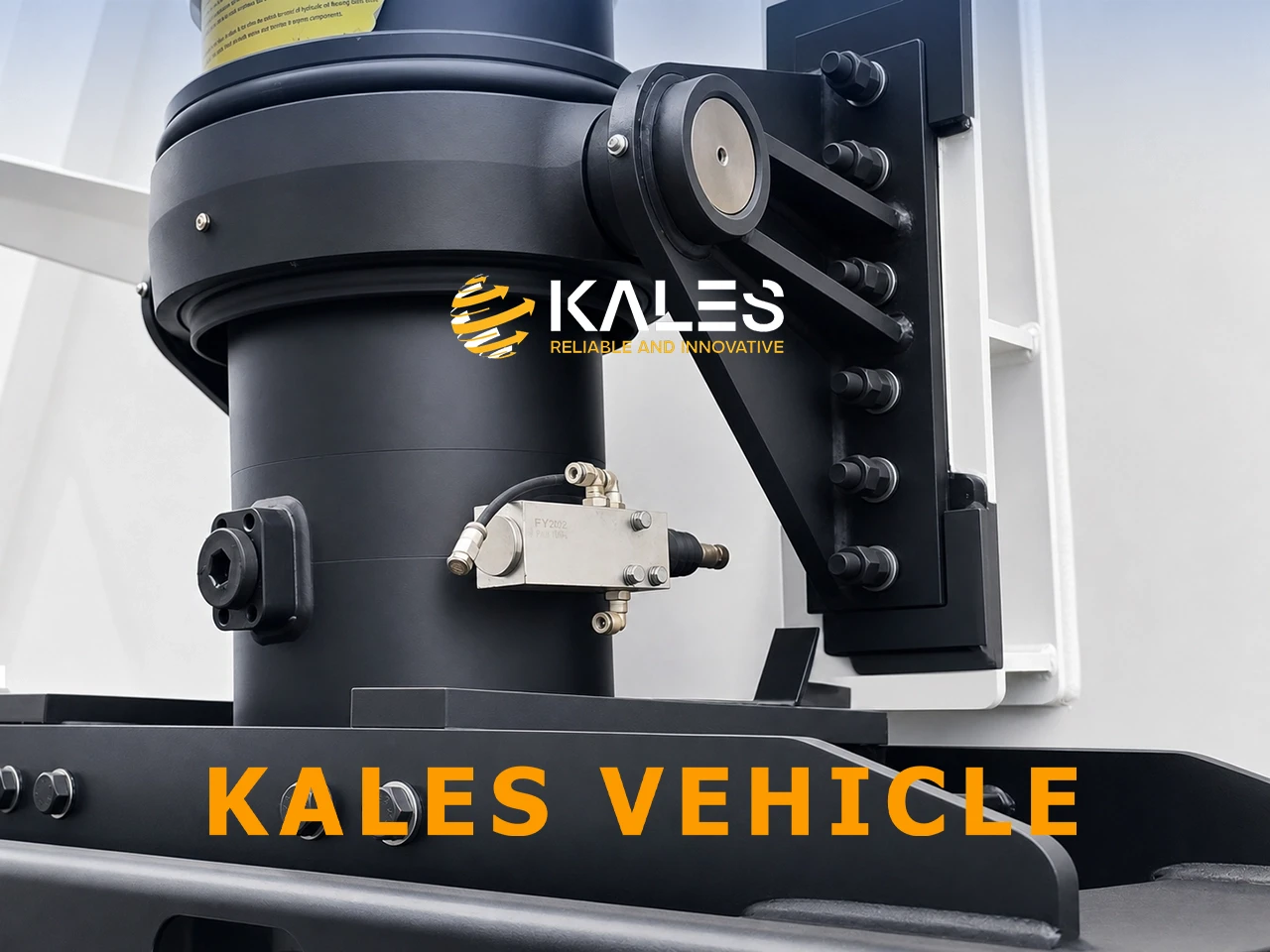 Front gooseneck hydraulic cylinder bracket on a Kales tipper trailer