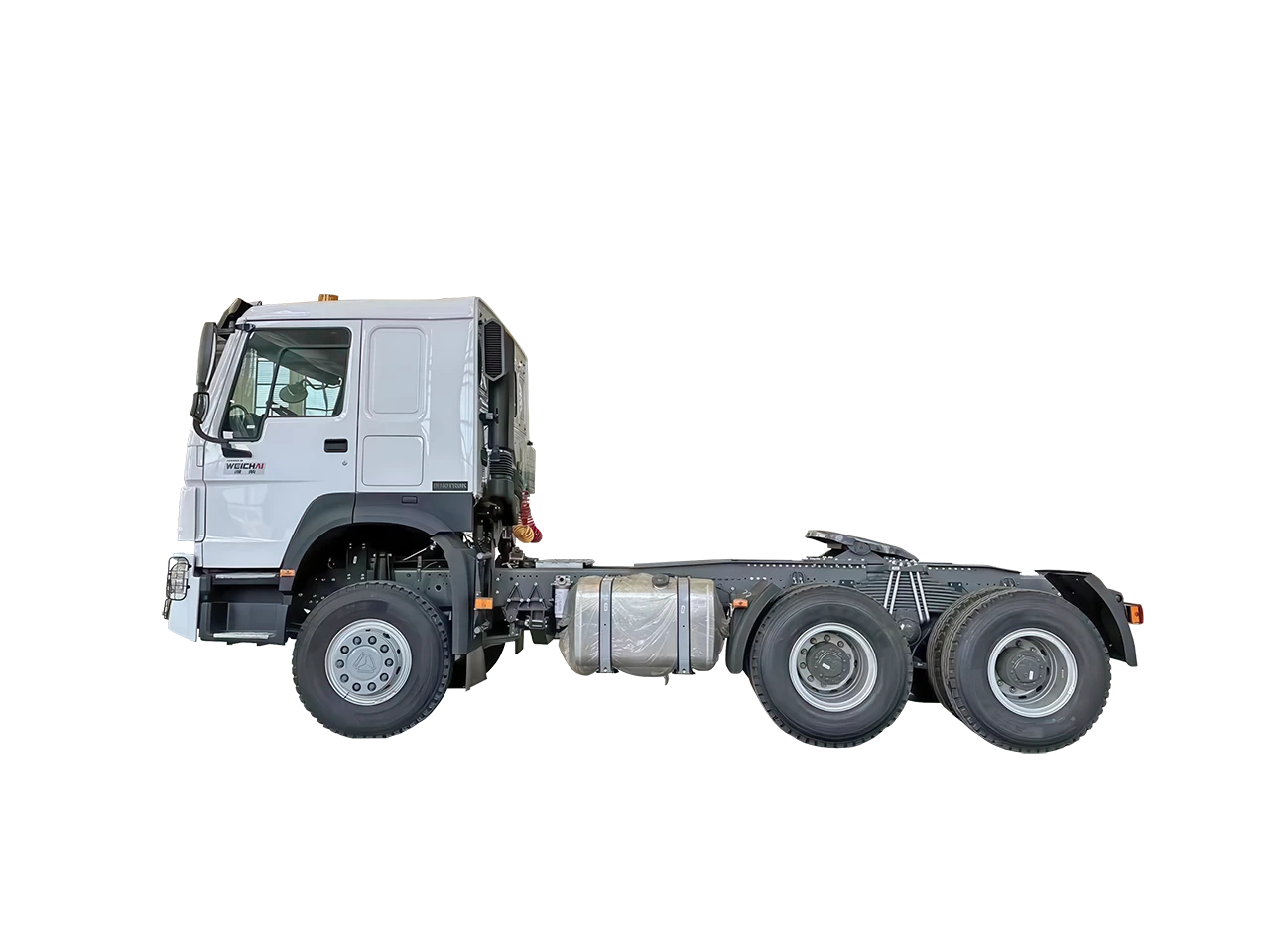 Front 45-degree view of Kales Vehicle refurbished Sinotruk HOWO 371 tractor truck.